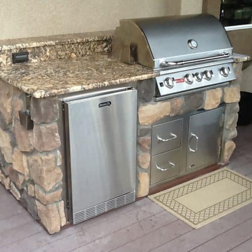 Outdoor Kitchen with Built In Refrigerator Colorado Springs